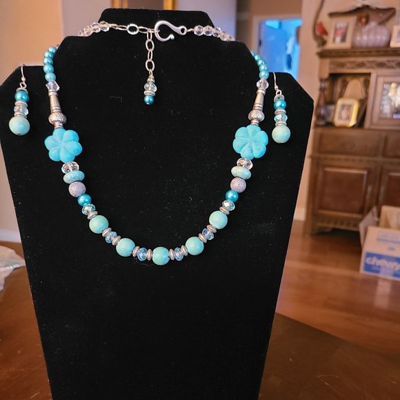 Turquoise & Pearls - Picture 2 of 11